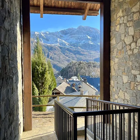 Linar L Wifi L Vistas L Parking L Trastero Apartment *