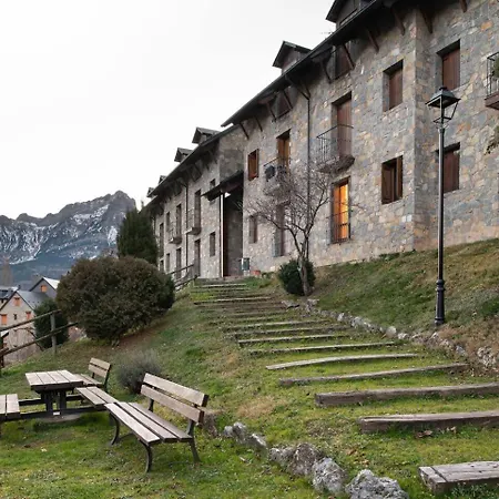 Daire Linar L Wifi L Vistas L P & Trastero Tramacastilla de Tena